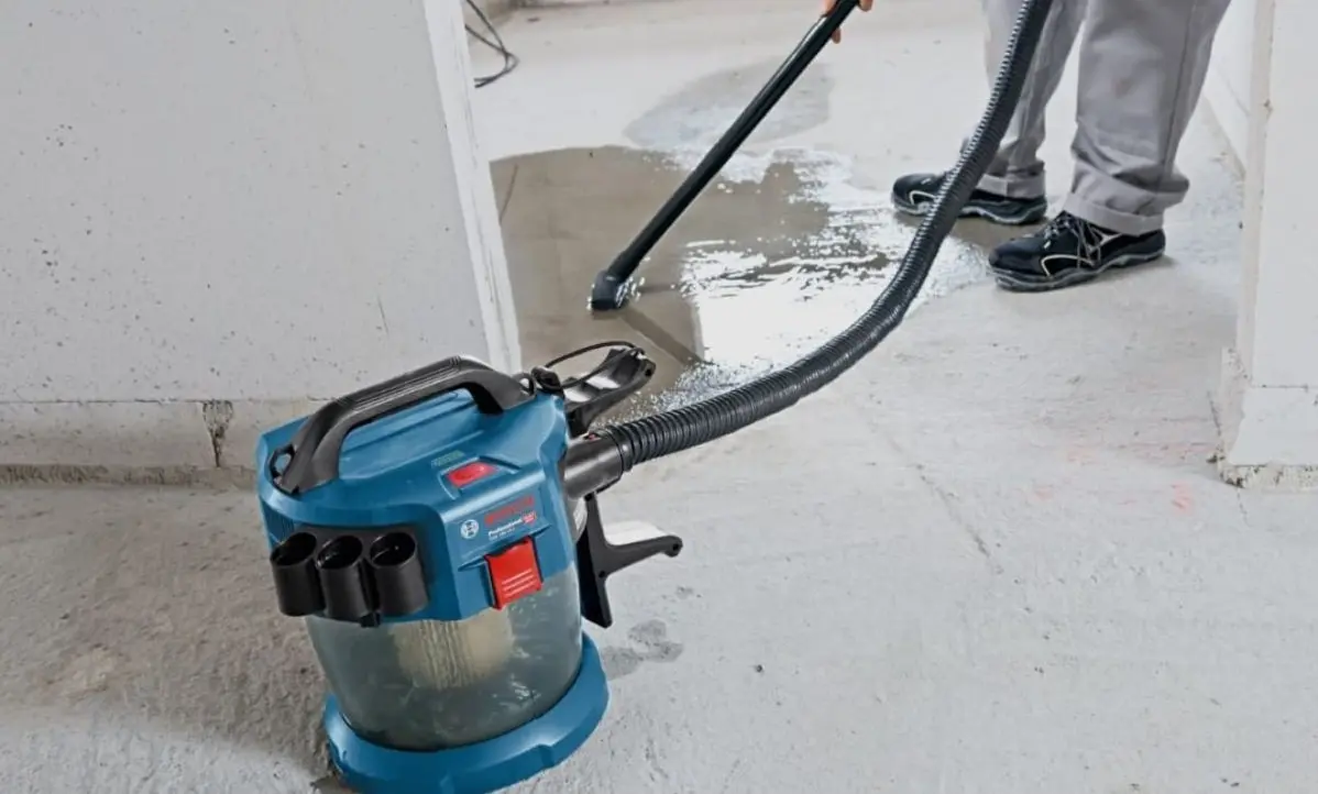 Aspirator profesional Bosch Professional GAS 18V-10 L Solo (06019C6302)