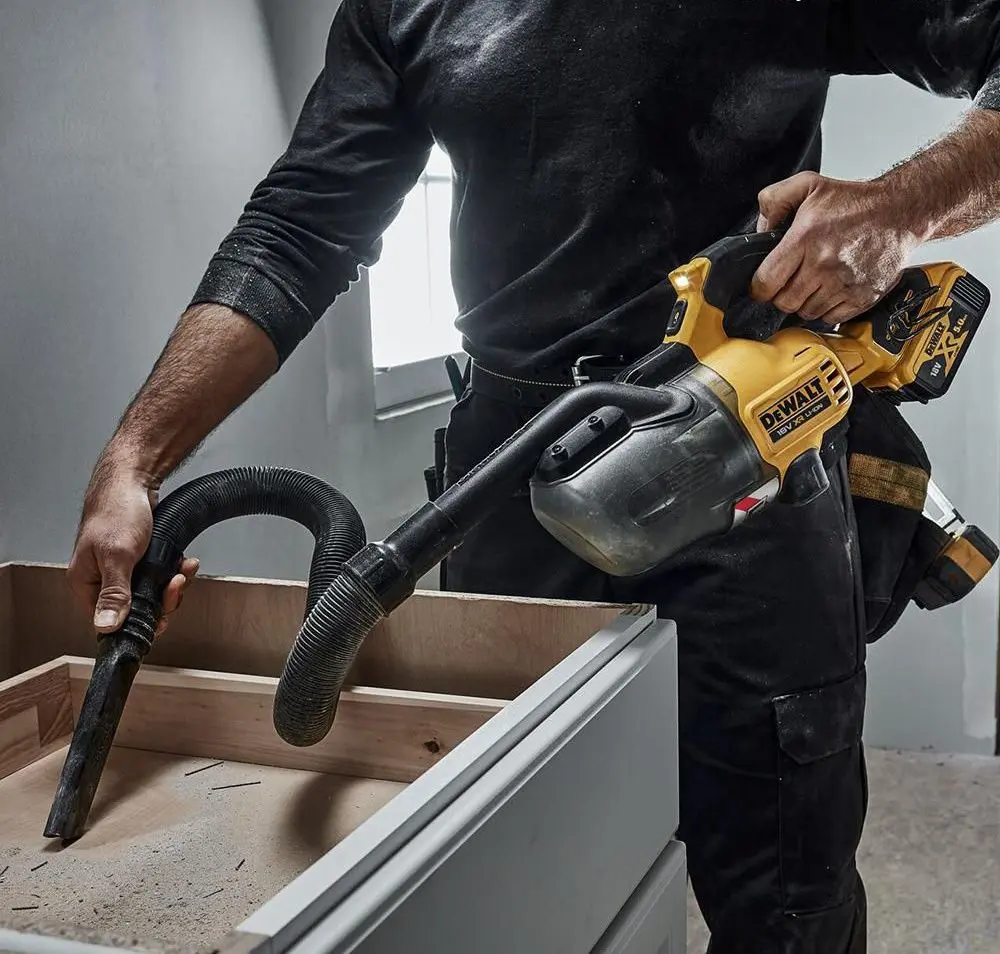 Aspirator industrial cu acumulator DeWALT DCV501LN Solo