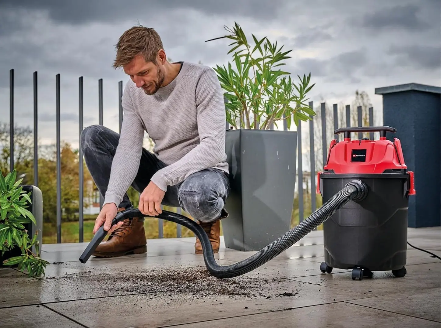 Промышленный пылесос Einhell TC-VC 1820 (Red/Black)