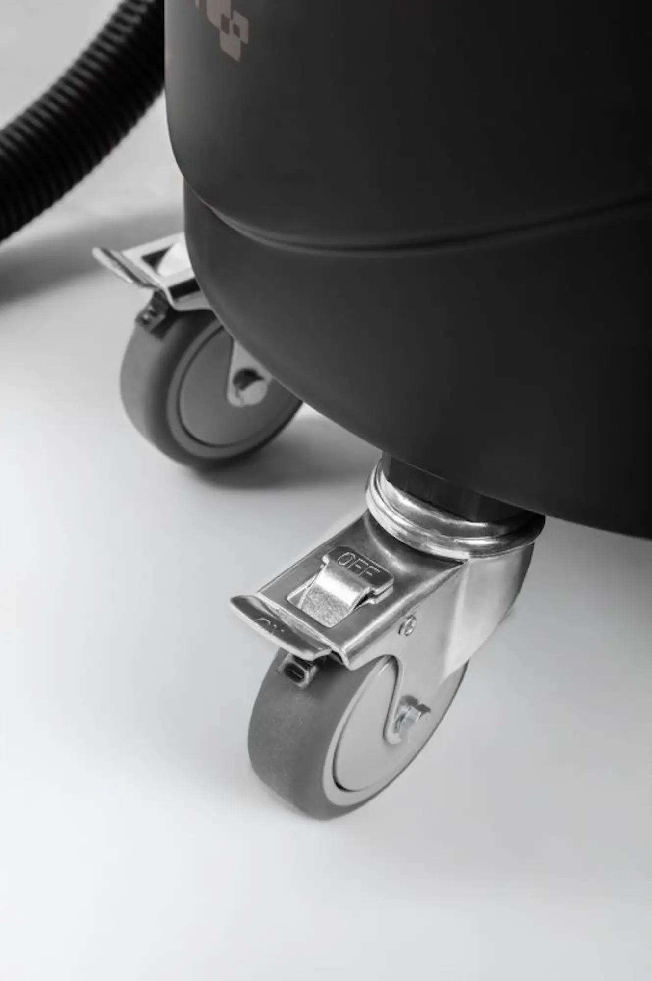 Промышленный пылесос Hoegert HT2E410 (Black/Blue)