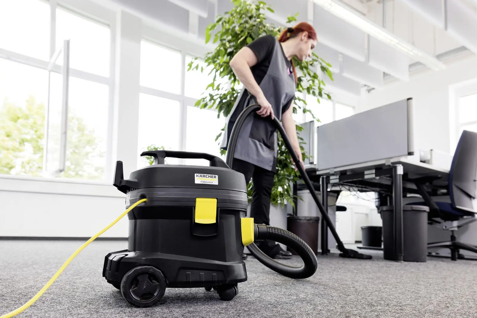 Профессиональный пылесос Karcher T 11/1 Classic Re!Plast Anniversary Edition (Black/Yellow)