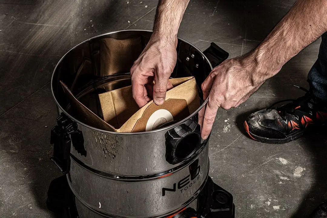 Промышленный пылесос Neo Tools 04-738 (Silver/Orange)