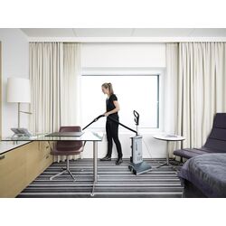 Профессиональный пылесос Nilfisk VU500 15 (Grey) Thumb