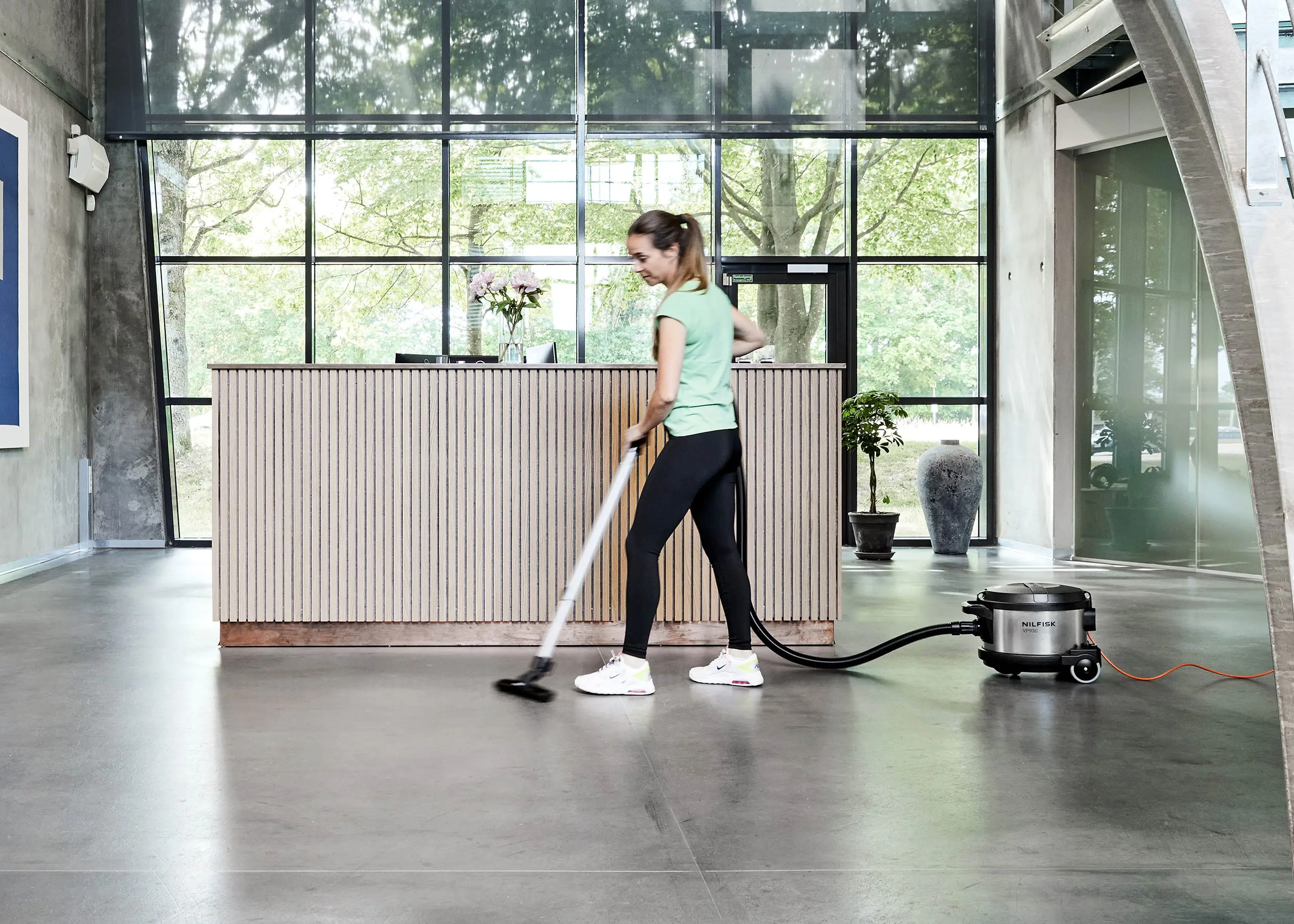 Aspirator industrial Nilfisk VP930 Pro Hepa S2 EU (Silver)