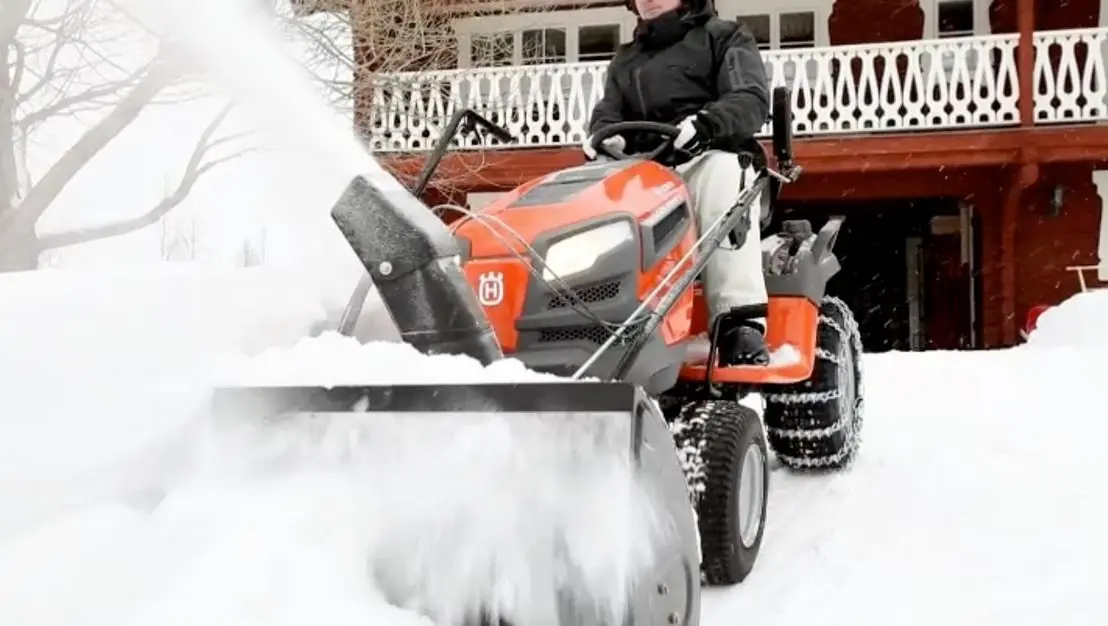 Снегоуборочная машина Husqvarna 5449218-01 (Black) - 3