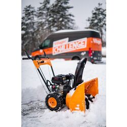 Снегоуборочная машина Villager VST 70 Thumb
