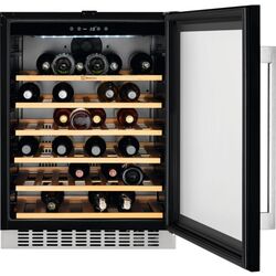 Vitrină de vinuri încorporabilă Electrolux ERW1573AOA (Black) Thumb