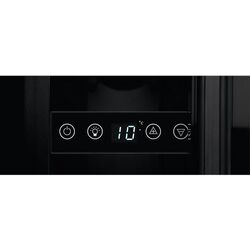 Vitrină de vinuri încorporabilă Electrolux ERW1573AOA (Black) Thumb