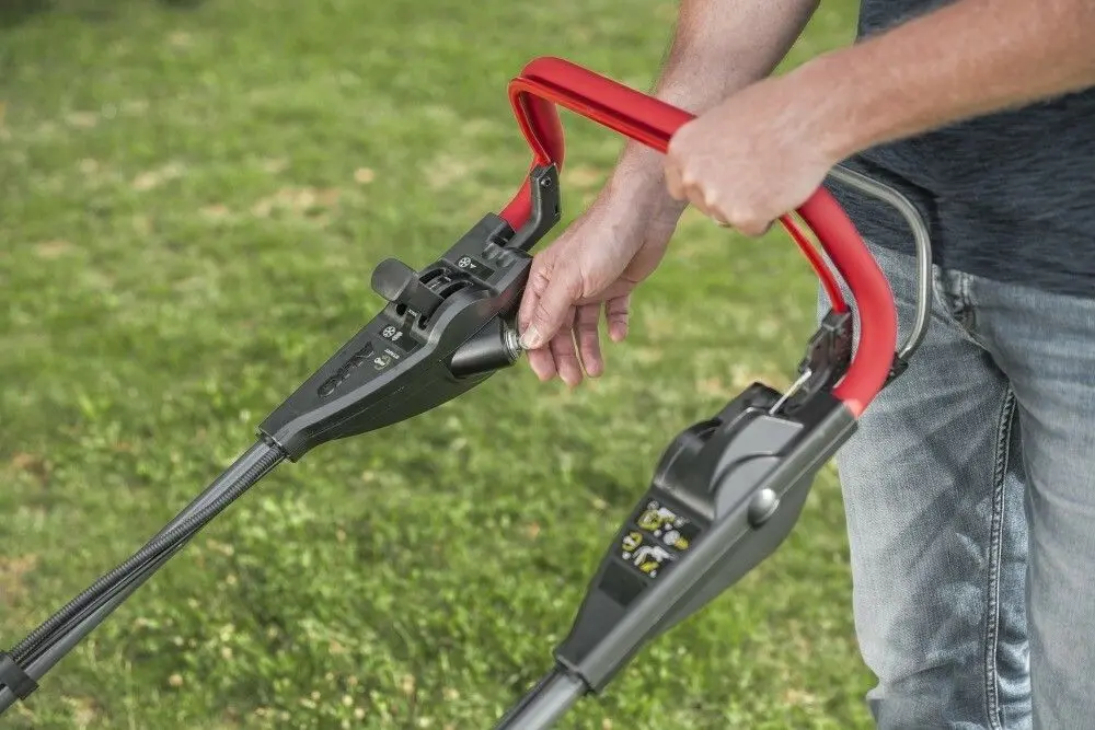 Masina de tuns iarba pe benzina Al-ko Premium 520 VSІ-B