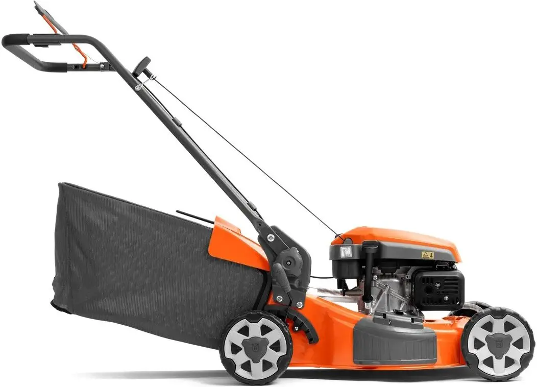 Бензиновая газонокосилка Husqvarna LC 151