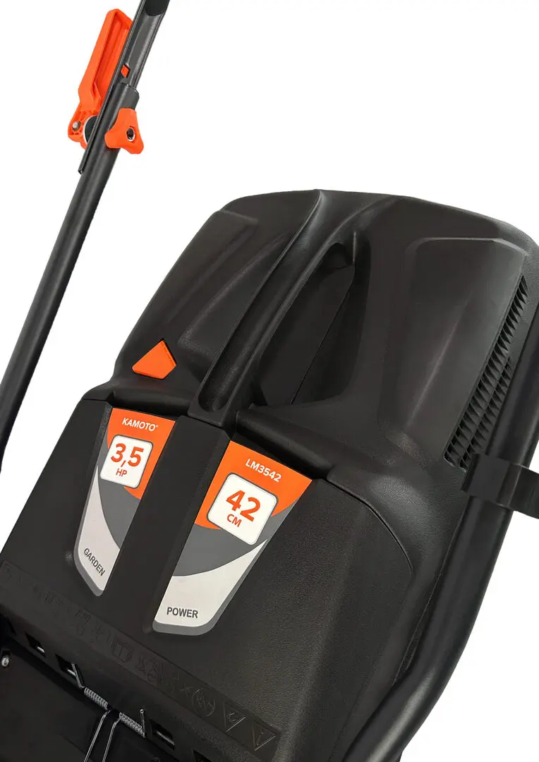 Masina de tuns iarba pe benzina Kamoto L42