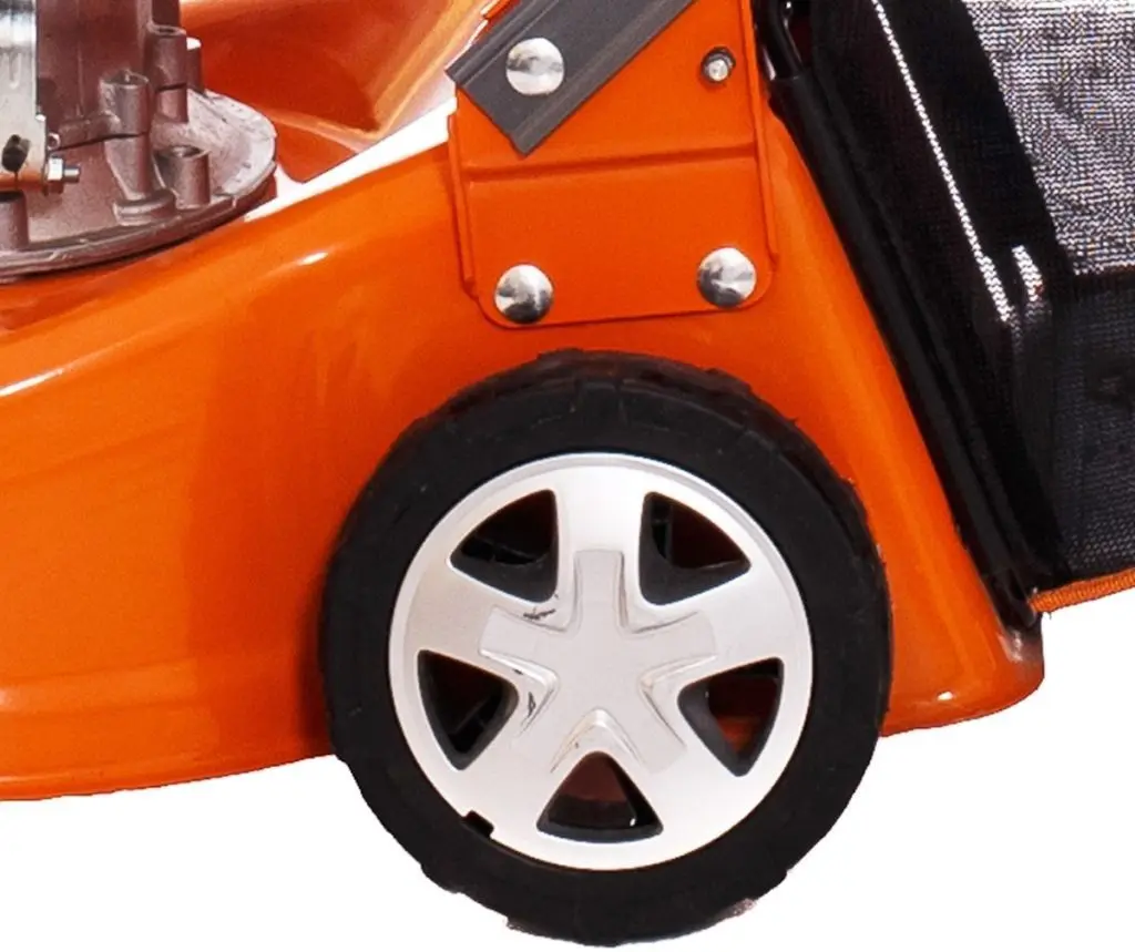 Masina de tuns iarba pe benzina Ruris DAC 100XL