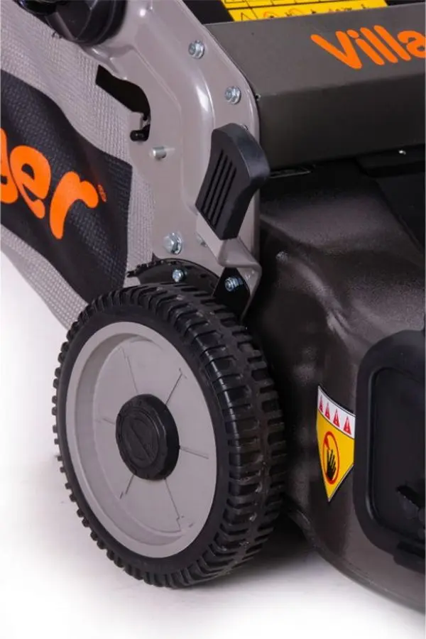 Masina de tuns iarba pe benzina Villager VRS 5500