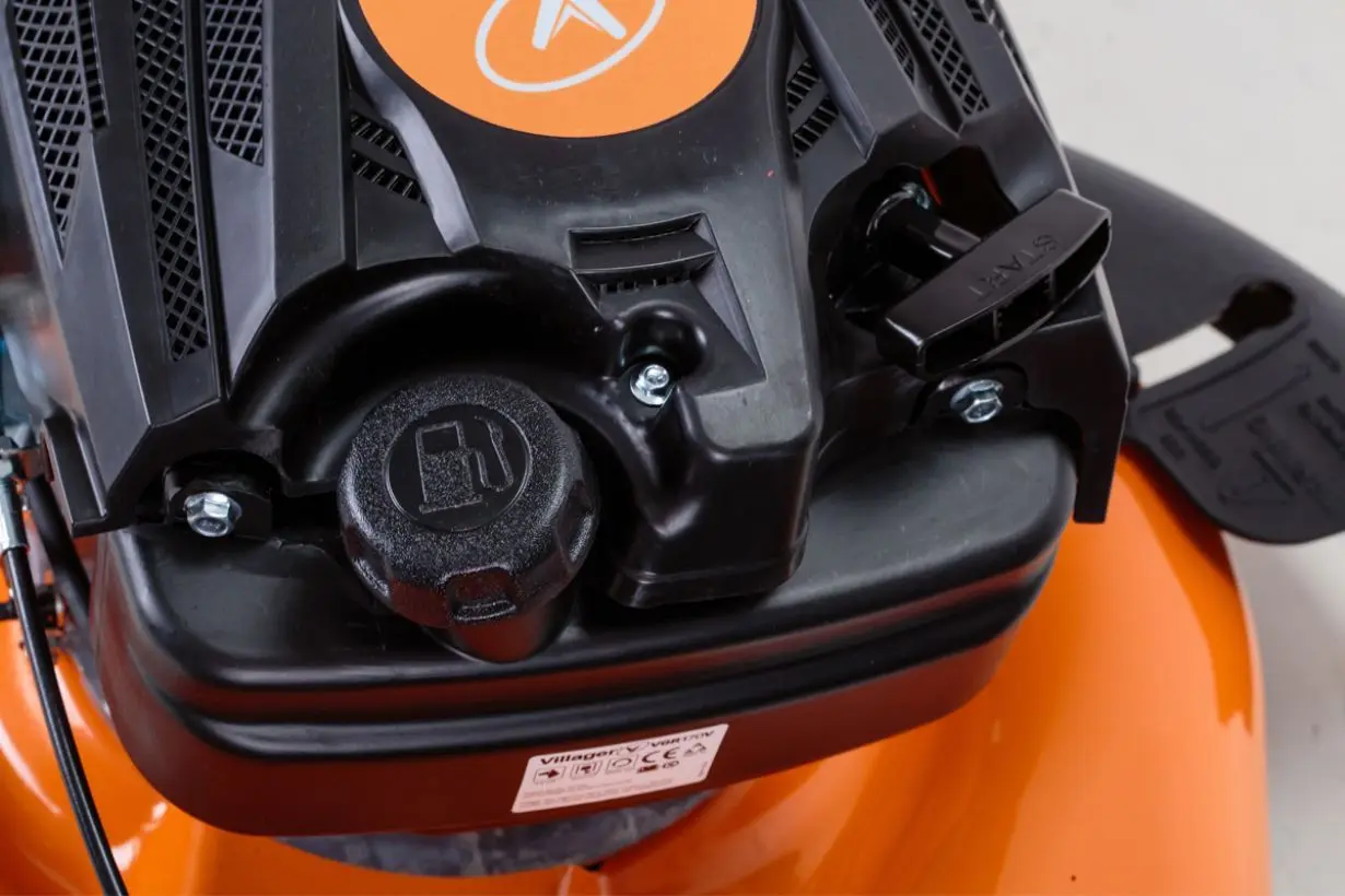 Бензиновая газонокосилка Villager VRSH 555 R