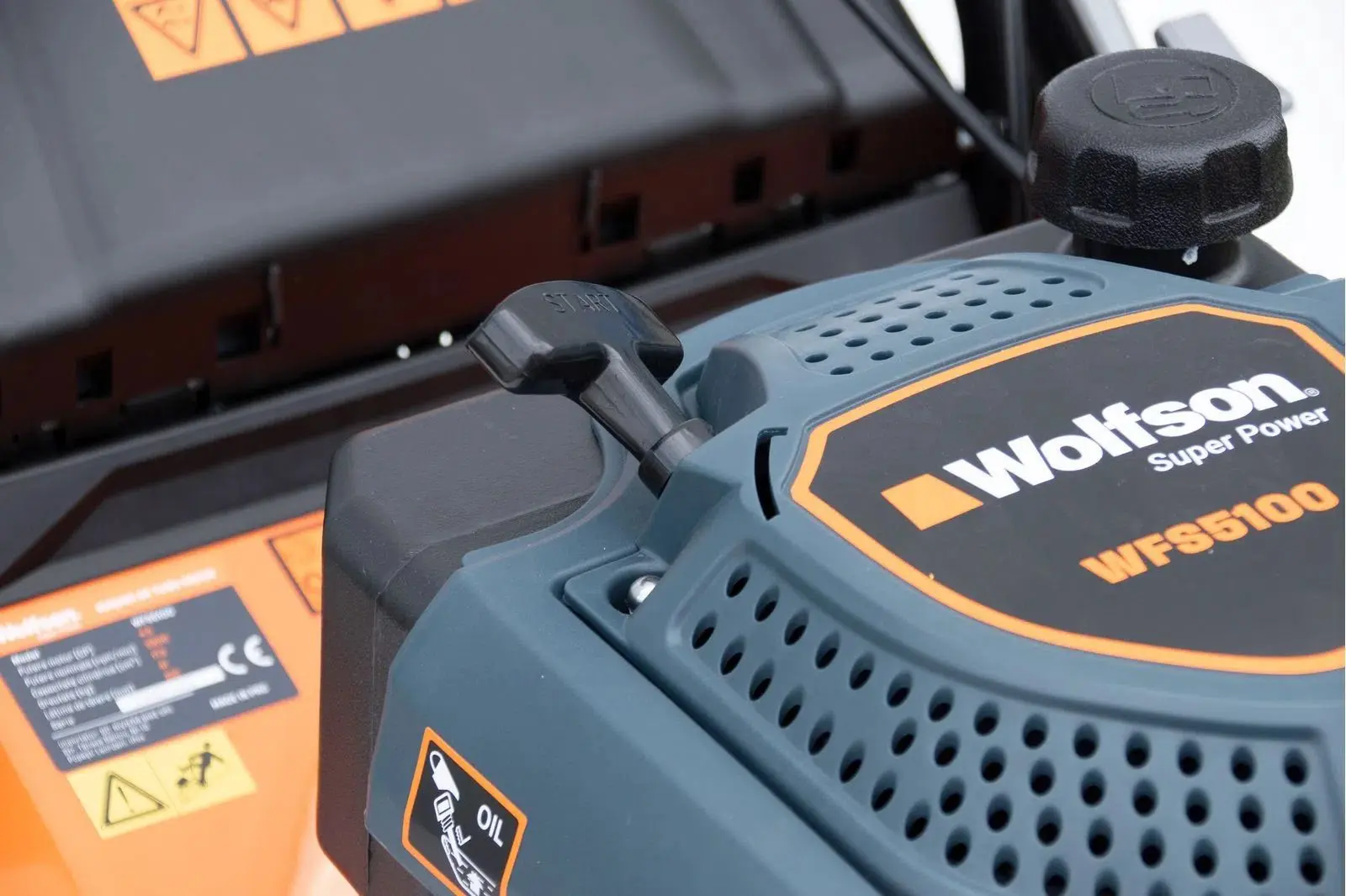 Masina de tuns iarba pe benzina Wolfson WFS5100