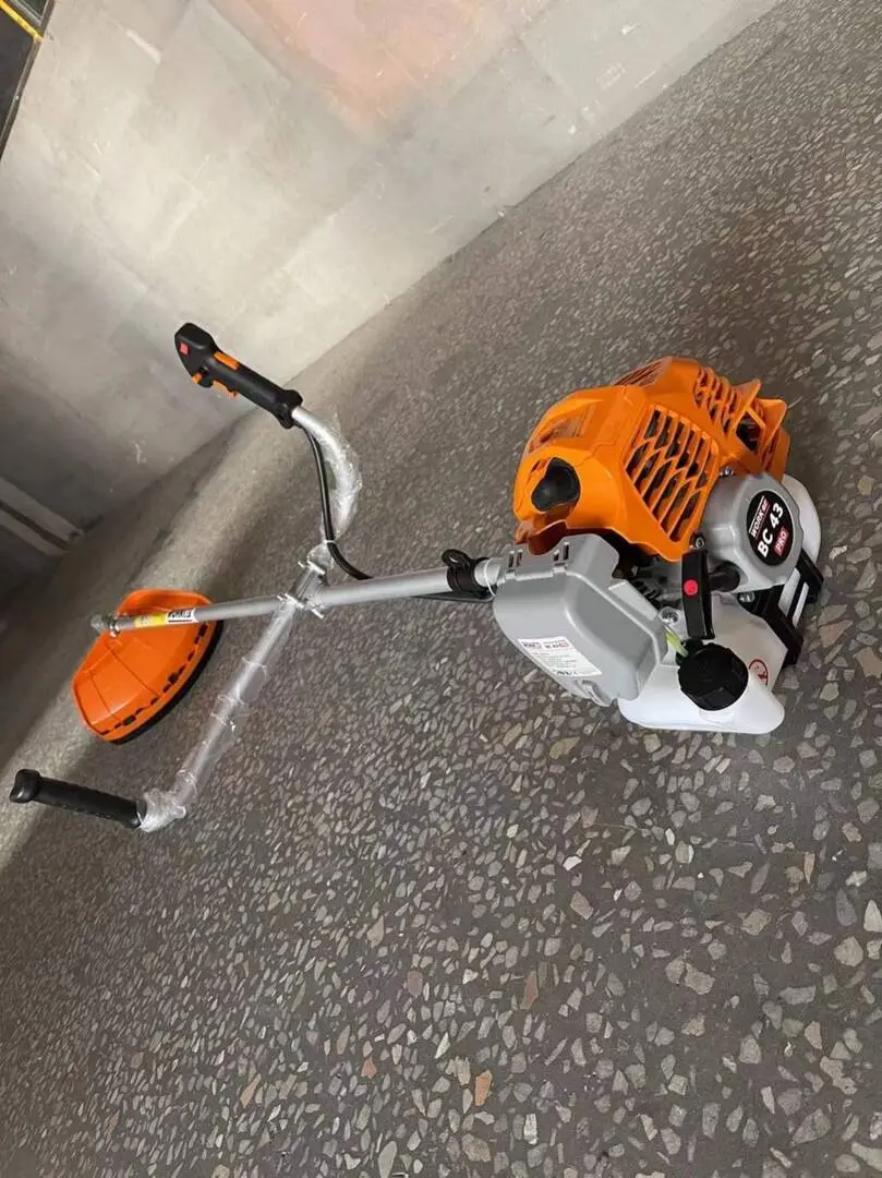 Motocoasa Technoworker BC 43 Pro