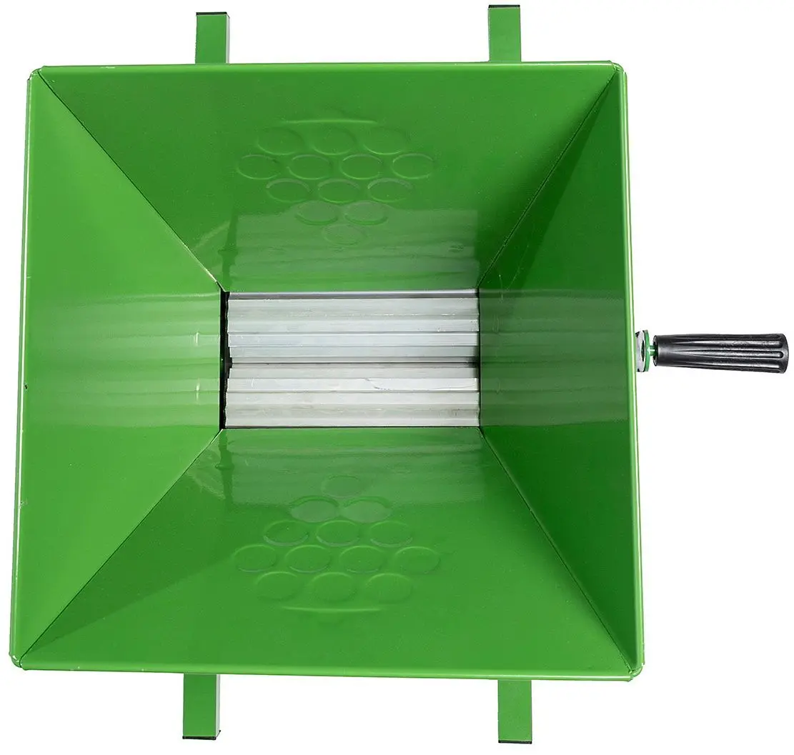 Zdrobitor de struguri Micul Fermier GF-1723 - 2