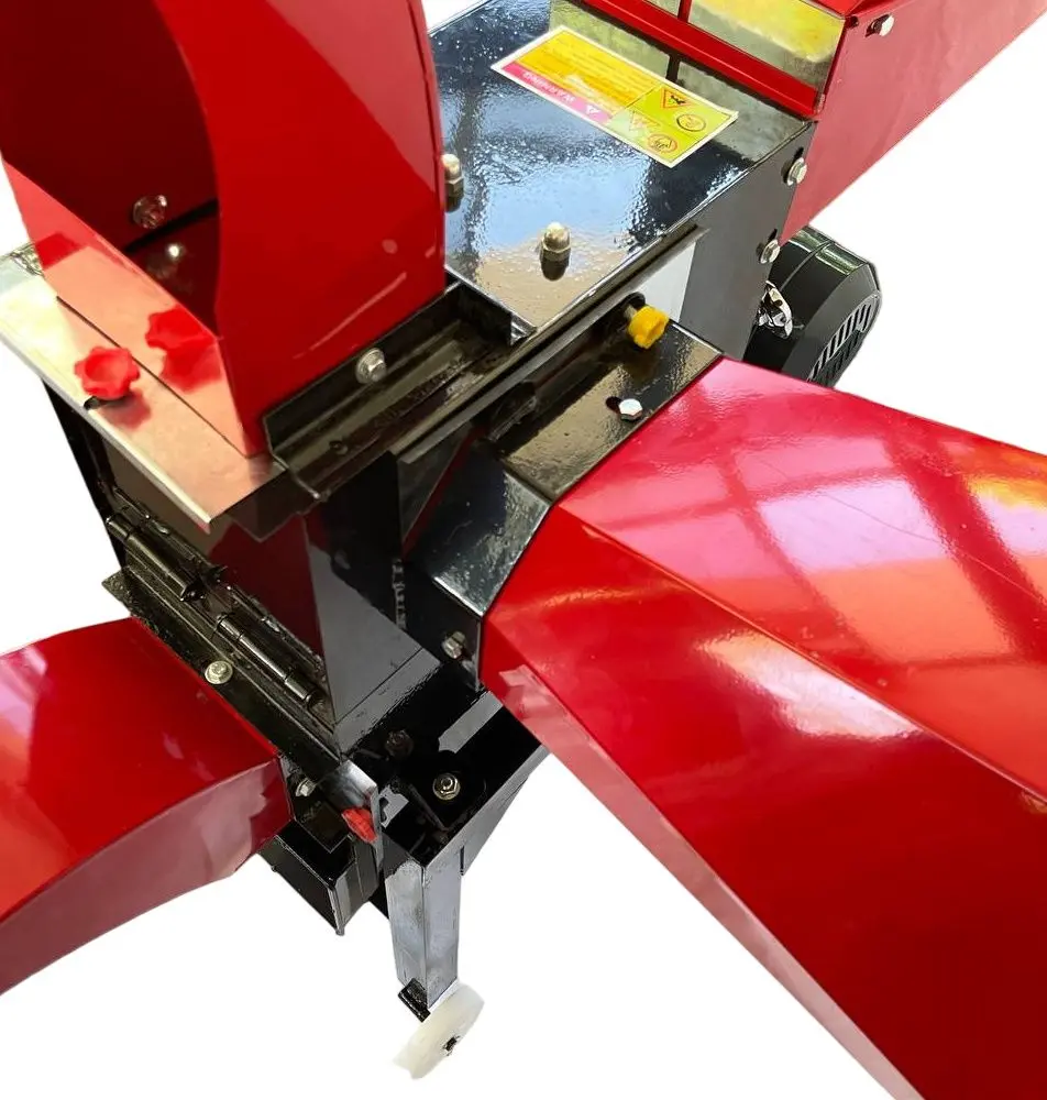 Измельчитель кормов Demetra DM-400-24 Pro (Red/Black)