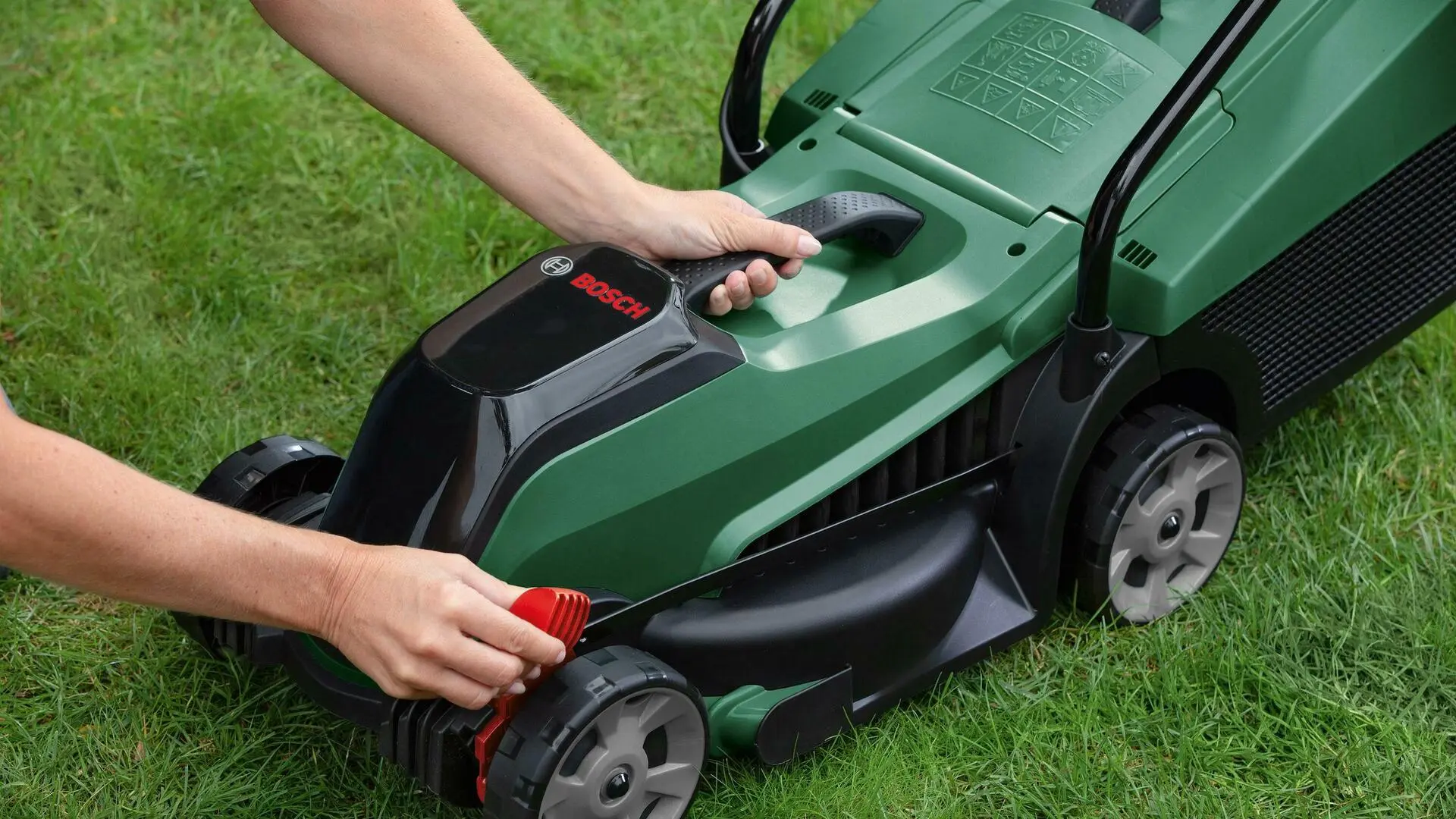 Masina de tuns iarba cu acumulator Bosch CityMower 18V-3 (06008B9A08)