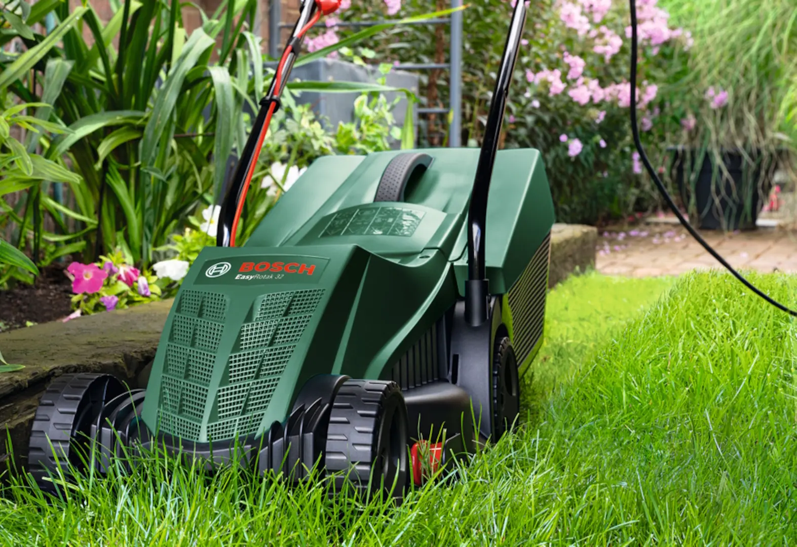 Masina de tuns iarba electrica Bosch UniversalRotak 34-405 (06008A6401)