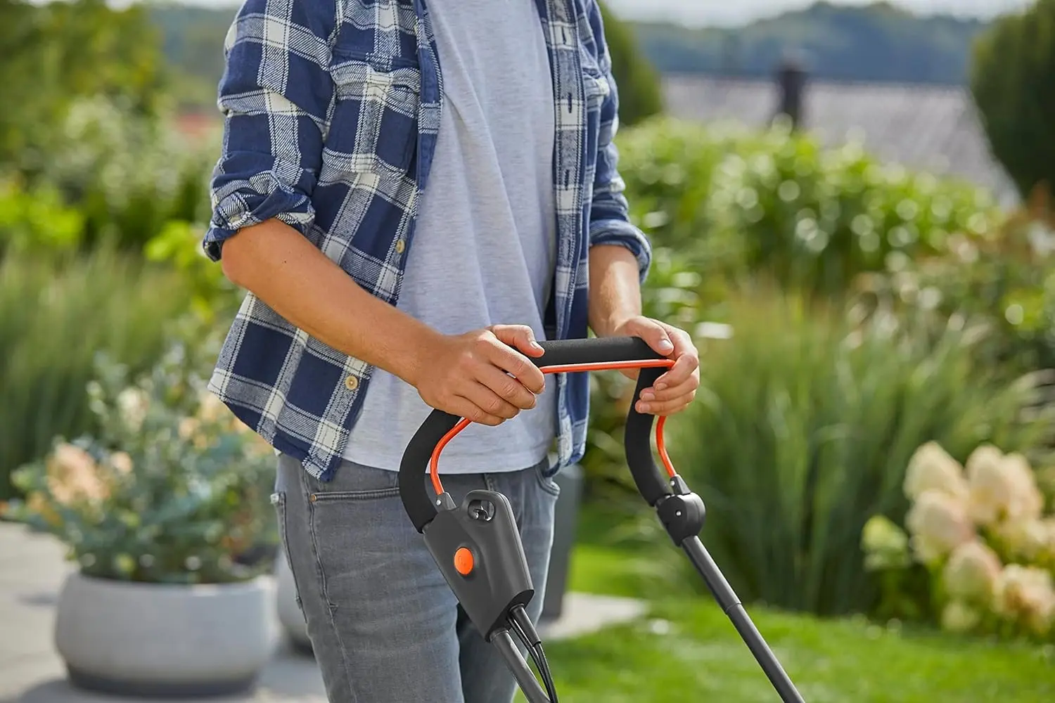 Masina electrica de tuns iarba Gardena PowerMax 37/1800 G2 (Black/Blue)