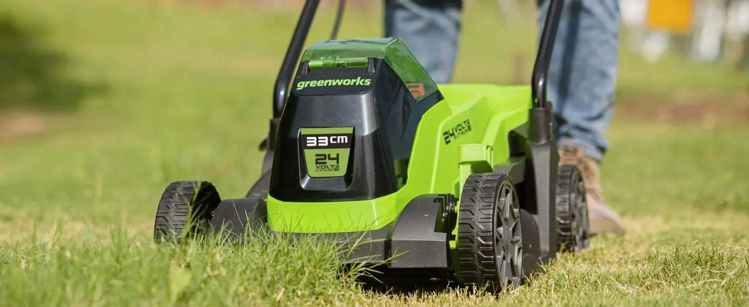 Masina de tuns iarba cu acumulator GreenWorks GD24LM33 (Green/Black)