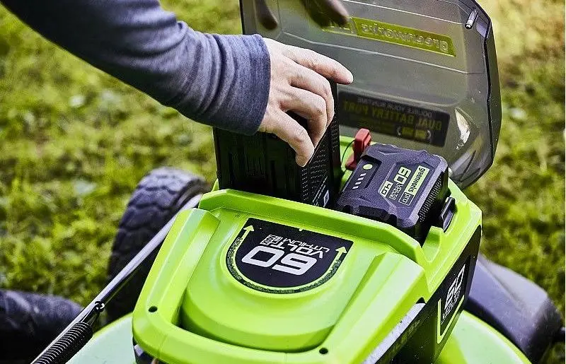 Masina de tuns iarba cu acumulator Greenworks GD60LM51SP (Green/Black) - 2