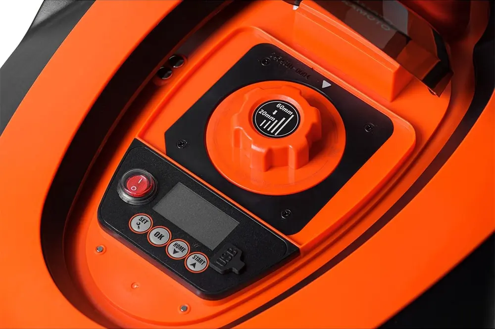 Masina de tuns iarba-robot Kamoto R18