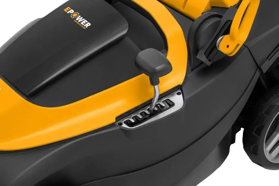 Аккумуляторная газонокосилка Stiga Collector 136 AE Kit - 3