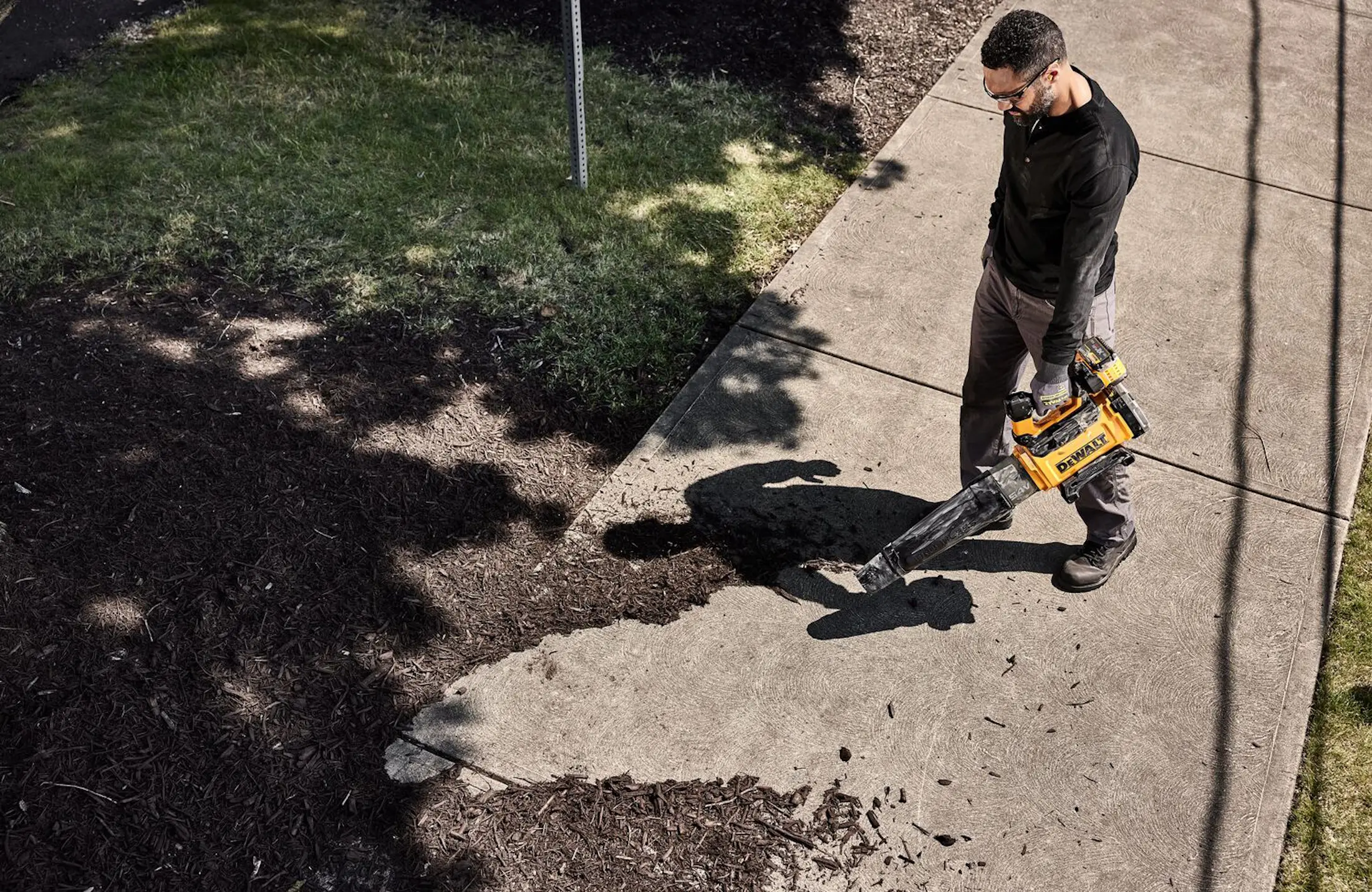 Suflanta de aer cu acumulator Dewalt DCMBL777N