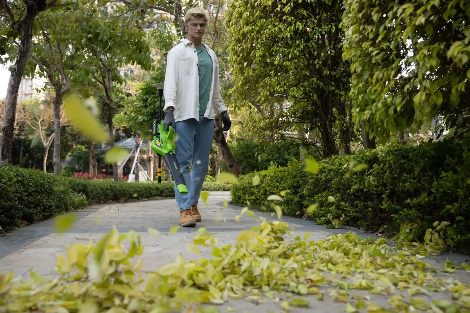 Аккумуляторная воздуходувка-пылесос GreenWorks GD24X2BV Set 2x24V