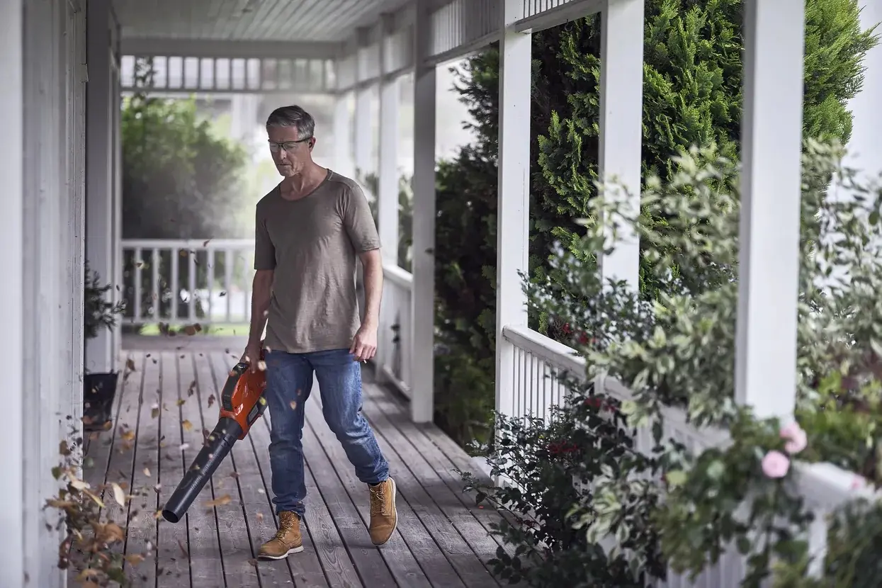 Suflanta cu acumulator Husqvarna 120iB (Orange/Black)