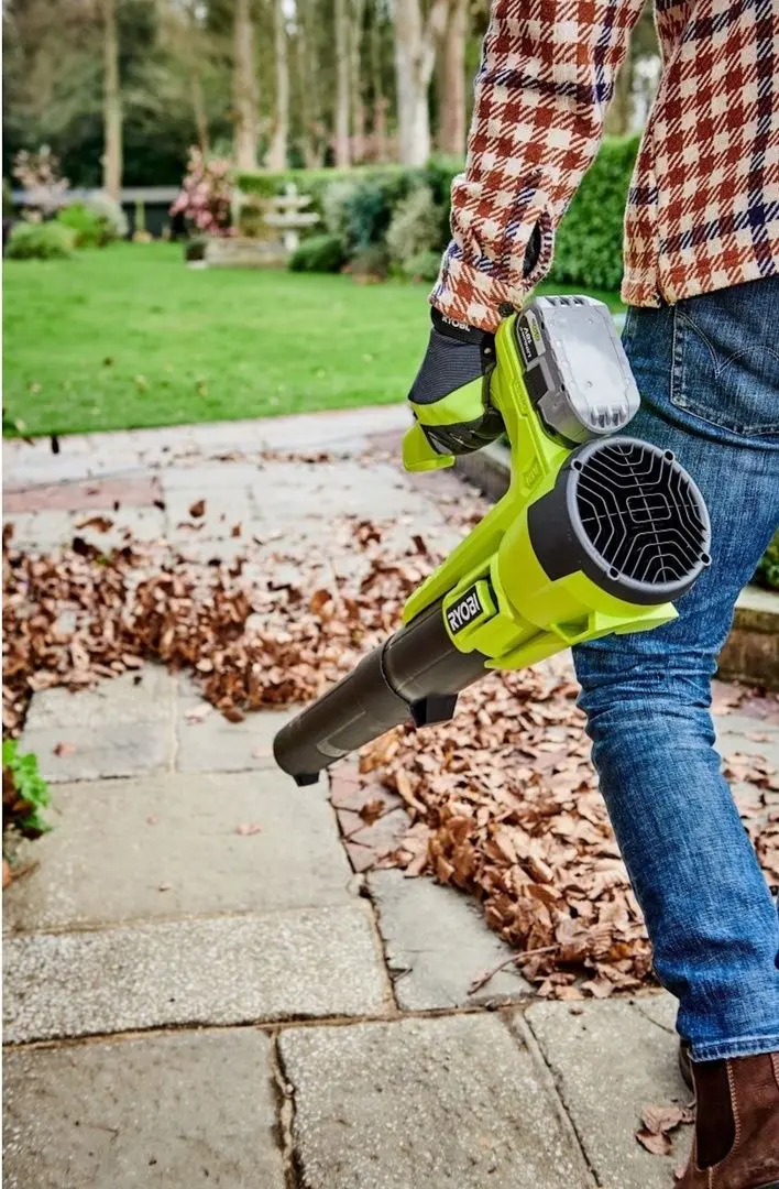 Аккумуляторная воздуходувка Ryobi RY18BLA-140