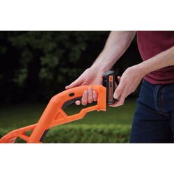 Trimmer cu acumulator Black&Decker ST182320 Thumb