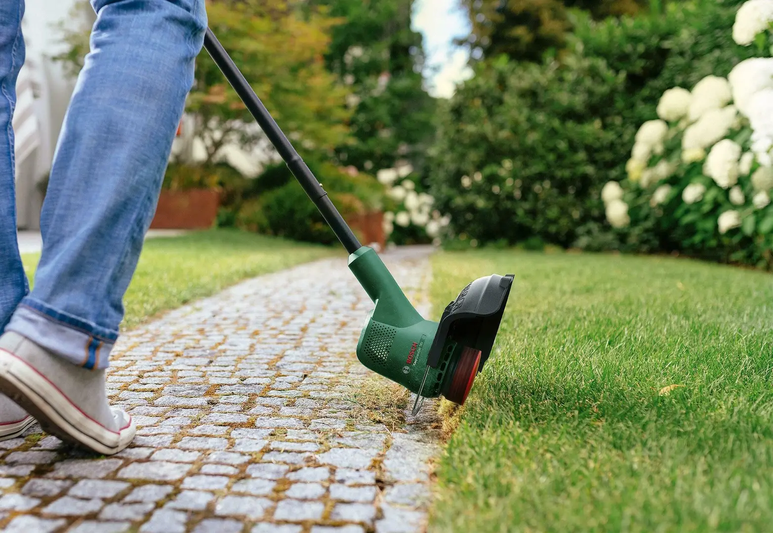 Триммер аккумуляторный Bosch EasyGrassCut 18V-26 (06008C1C04)