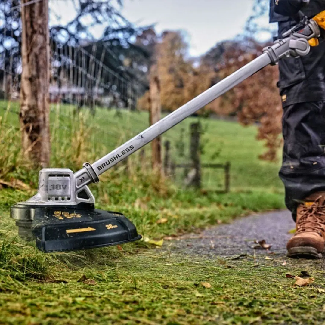 Trimmer cu acumulator DeWALT DCMST561P1-GB (Yellow/Black)