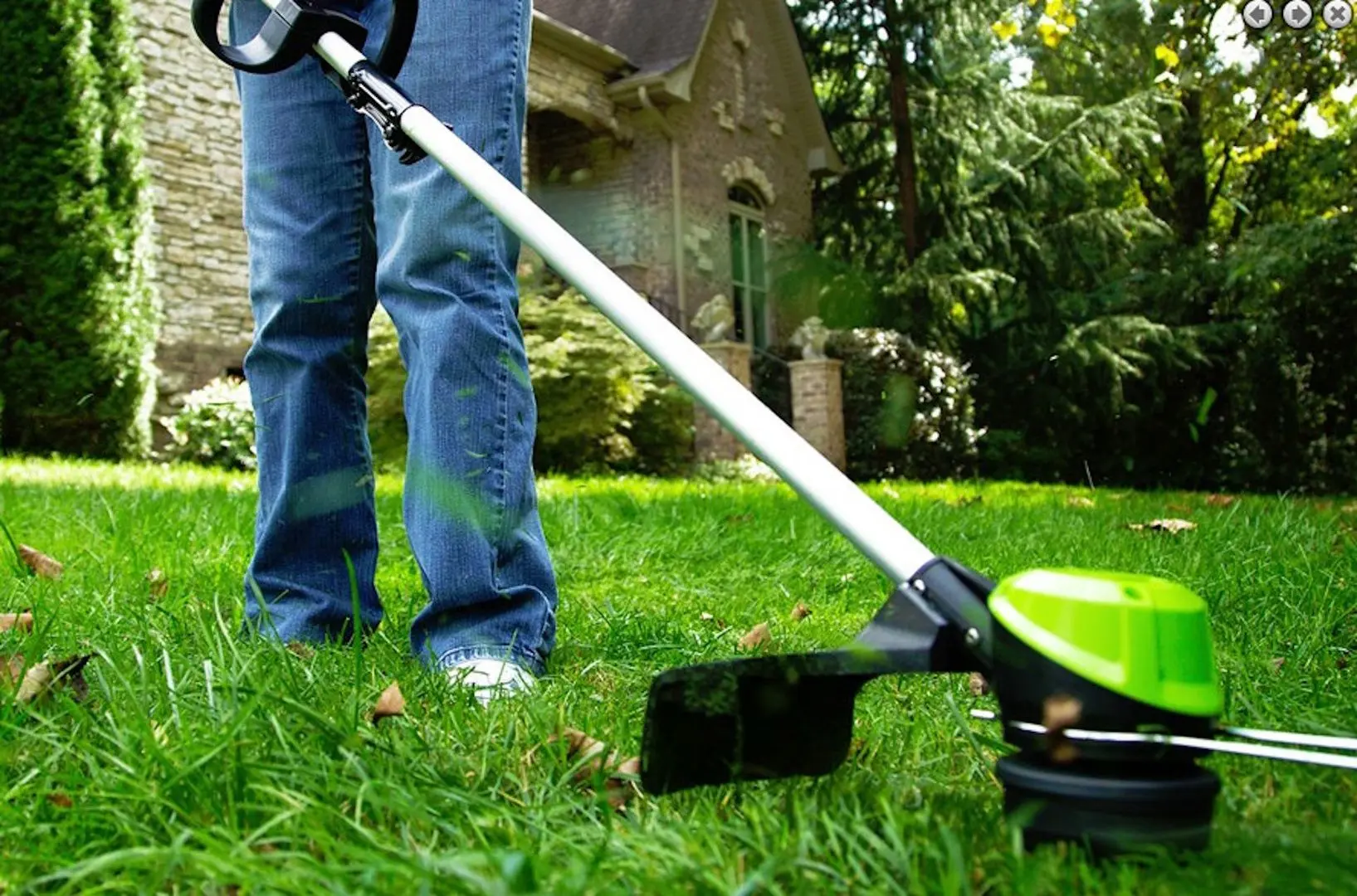 Trimmer cu acumulator GreenWorks GD60BCBK2 60V 2Ah (Green)