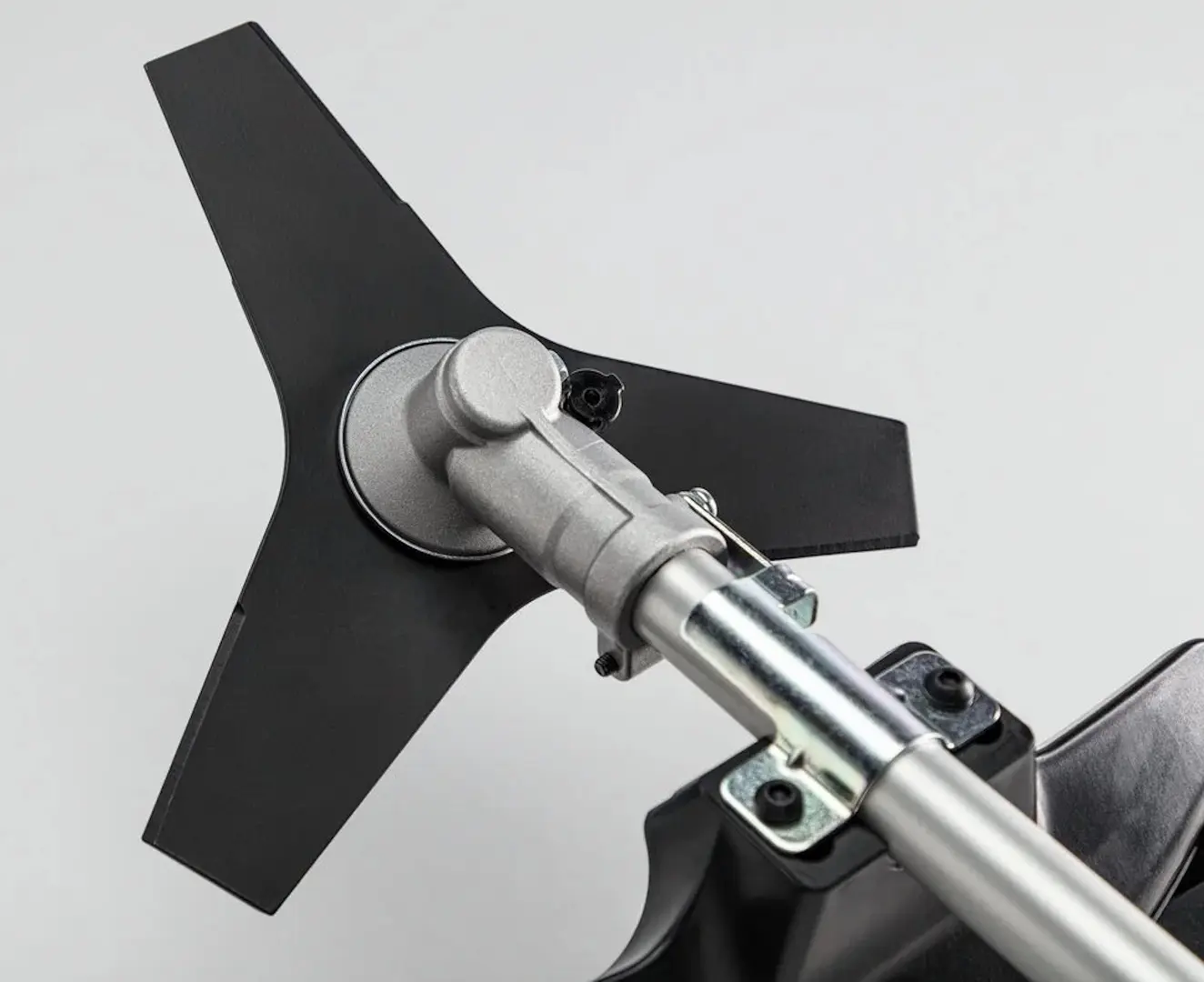 Trimmer cu acumulator Hikoki CG36DCW5Z