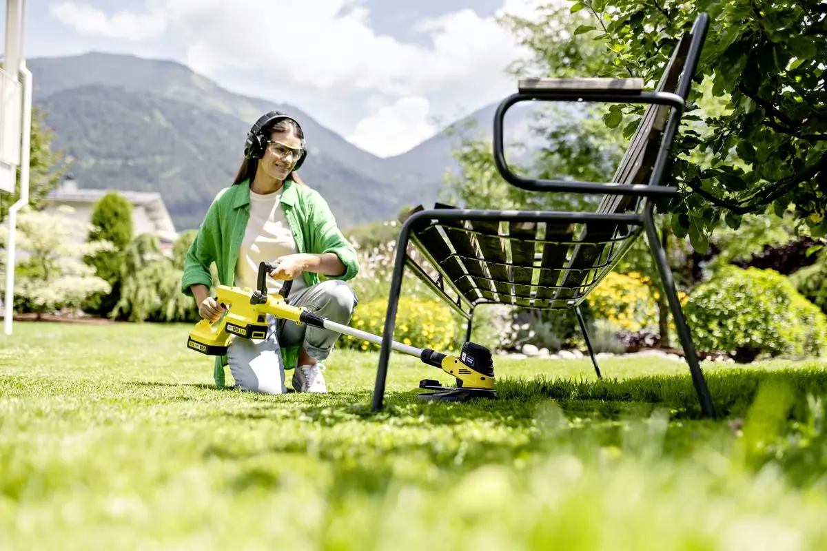 Trimmer cu acumulator Karcher LTR 3-18 Dual Battery Set 1.445-451.0