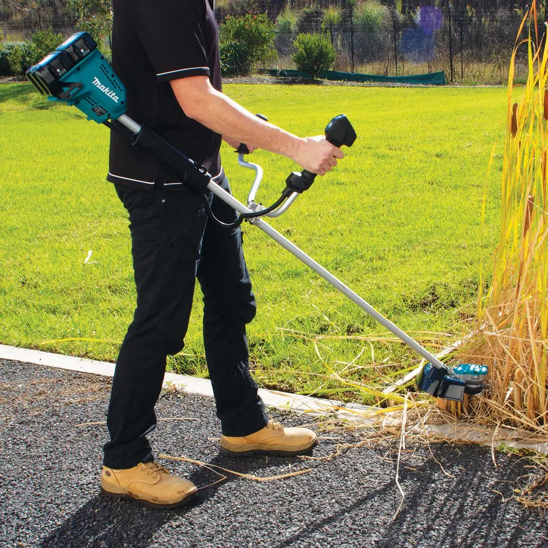 Trimmer cu acumulator Makita DUR368APT2