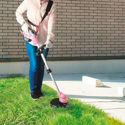 Trimmer cu acumulator Makita UR100DSAP Thumb