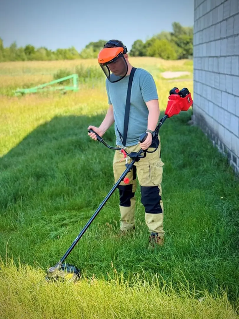 Motocoasa cu acumulator Yato YT-85010