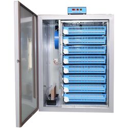 Incubator Demetra DM-512
