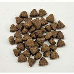 Hrana pentru pisici Carnilove Sensitive & Long Hair Salmon (2kg) Thumb