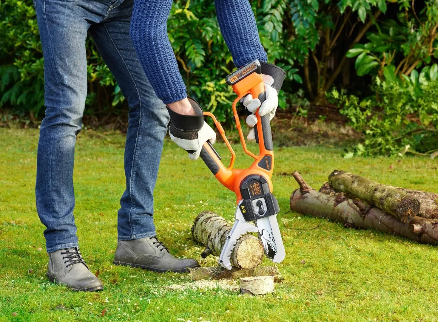 Foarfece de gradina cu acumulator Black&Decker GKC1000L-QW