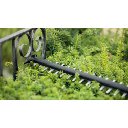 Аккумуляторный кусторез Bosch UniversalHedgeCut 18V-50 (0600849K00) Thumb