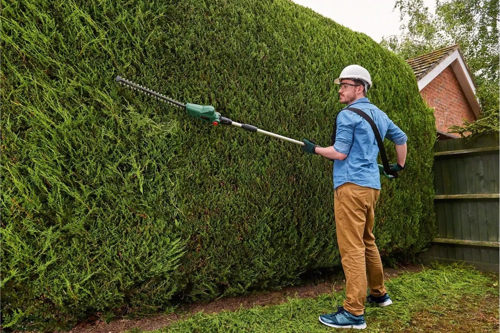 Taietor de crengi cu acumulator Bosch UniversalHedgePole 18 06008B3000 - 2