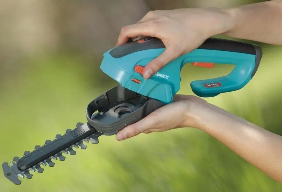 Аккумуляторные ножницы-кусторез Gardena ClassicCut 8887-20