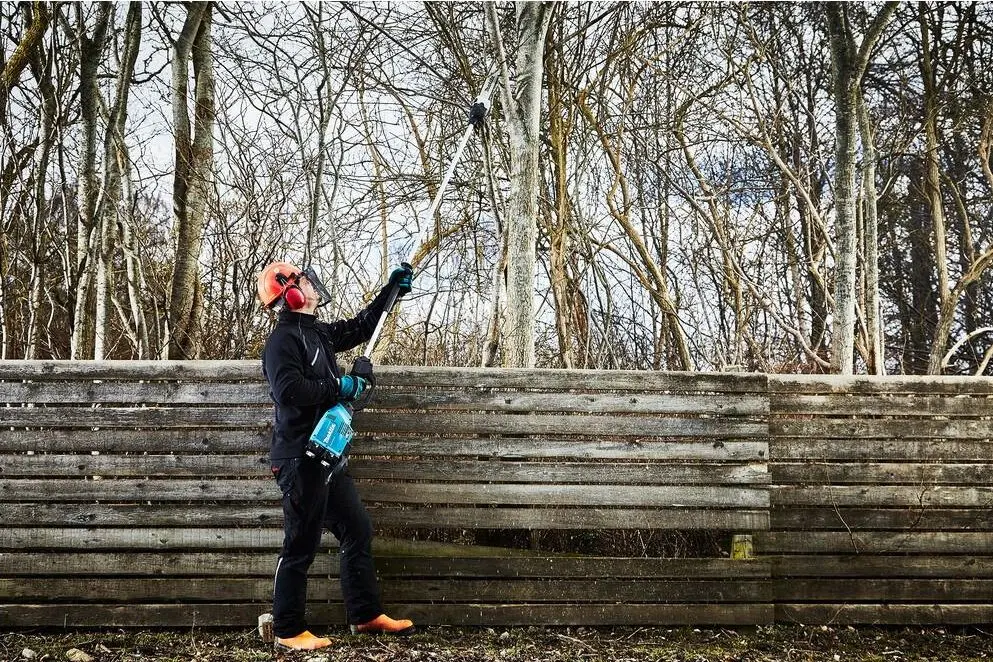 Аккумуляторная пила Makita DUA300Z - 3