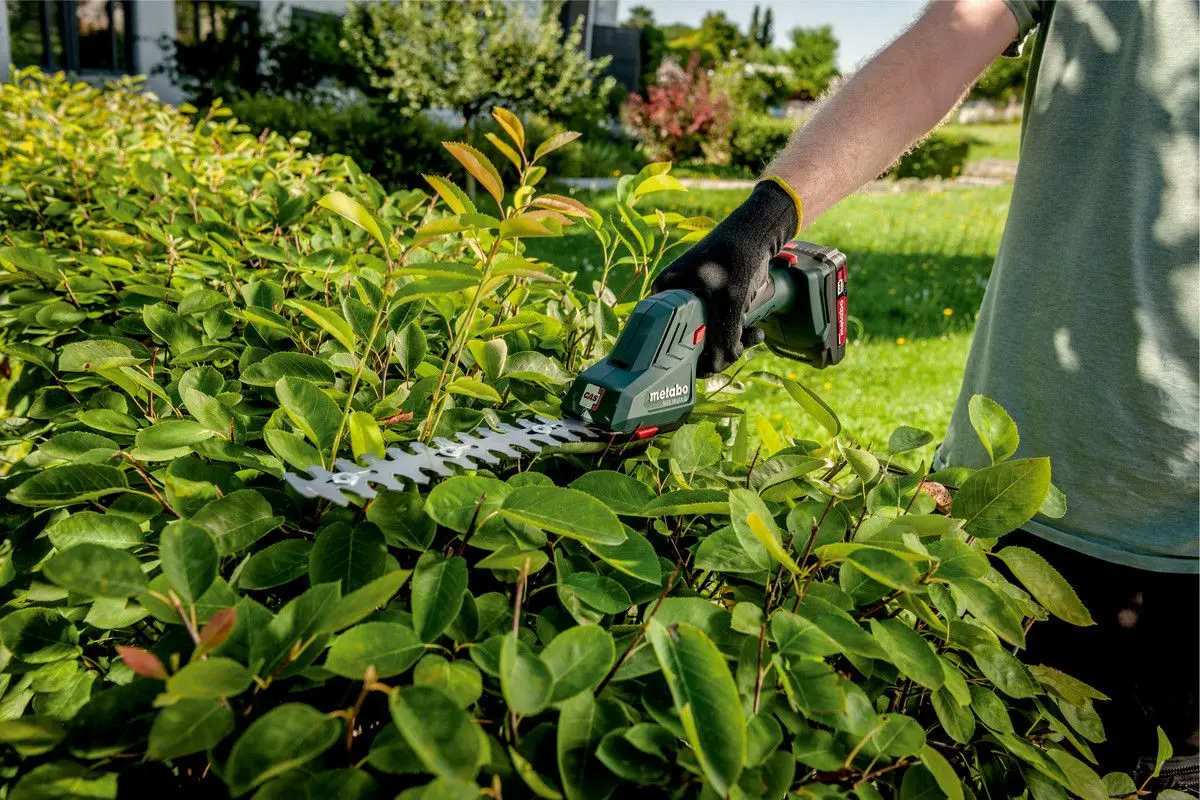 Аккумуляторный кусторез Metabo SGS 18 LTX Q 601609840 Solo - 3